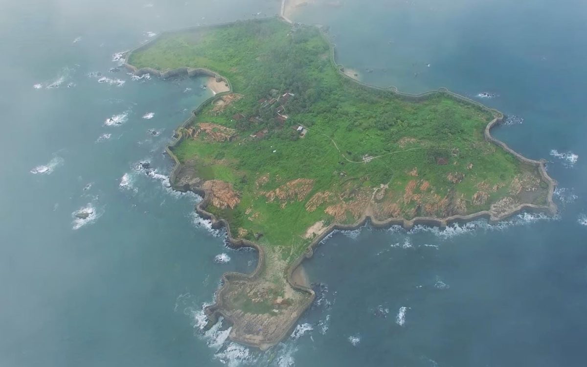 “Discover Sindhudurg Fort: The Pride of the Konkan Coast”